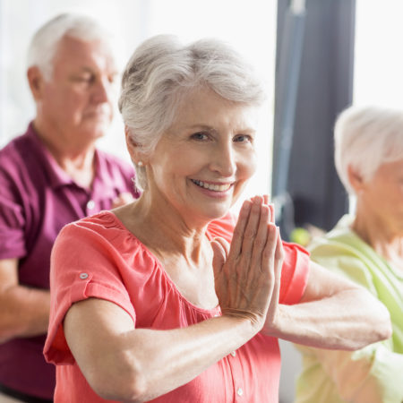 Йога для пожилых людей — класс «Старший возраст» 50+
